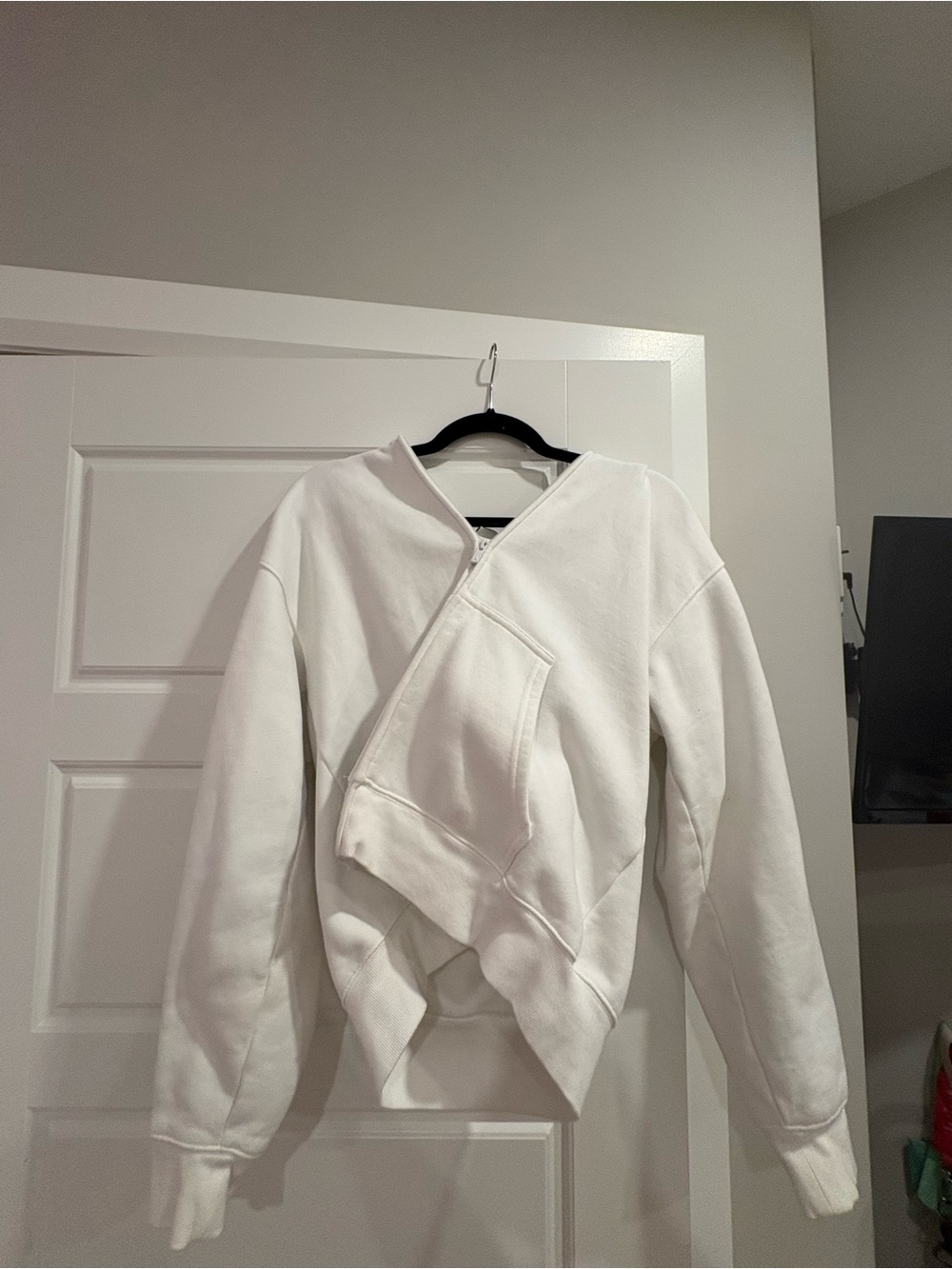 Aritzia box White zip up